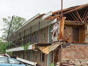 storm damage roof excelsior springs missouri