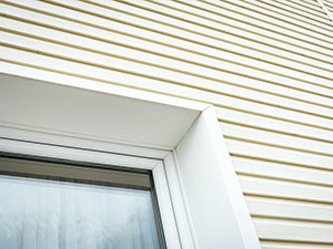 Vinyl Siding Repair1